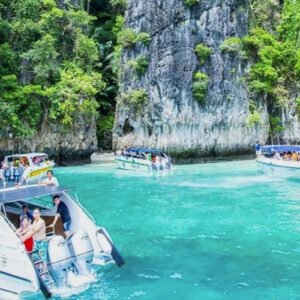 Phi Phi Island Tour with Thai Lunch by Speed Boat (SIC)